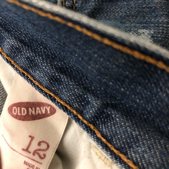 Shorts - Picture 2 of 3